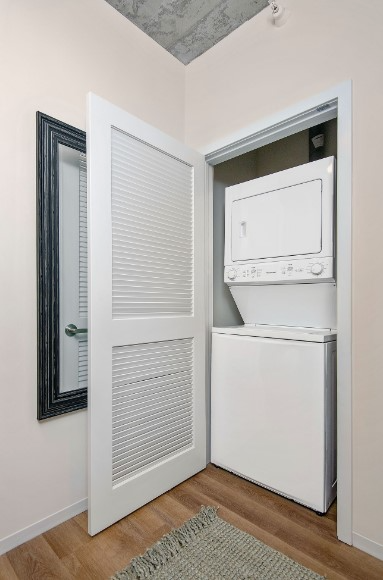 1398 S Wabash Ave - Photo 5 of 10