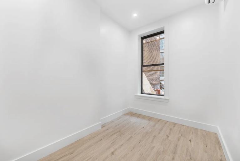 228 Livingston Street - Photo 5 of 6