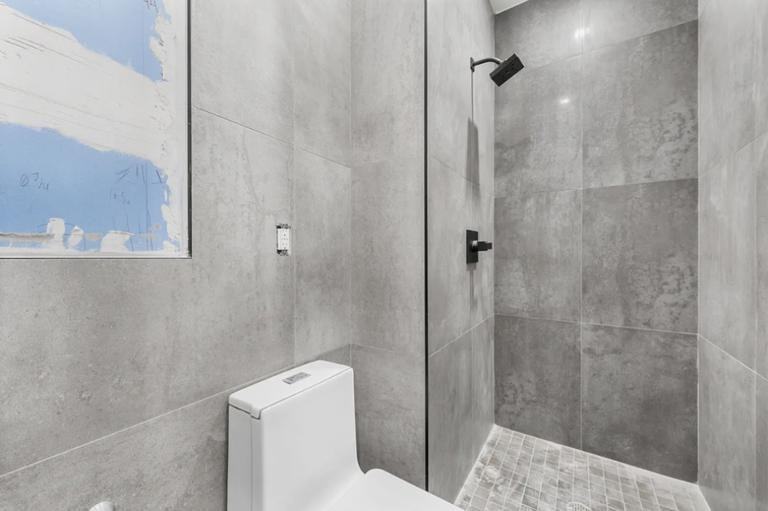 228 Livingston Street - Photo 6 of 6