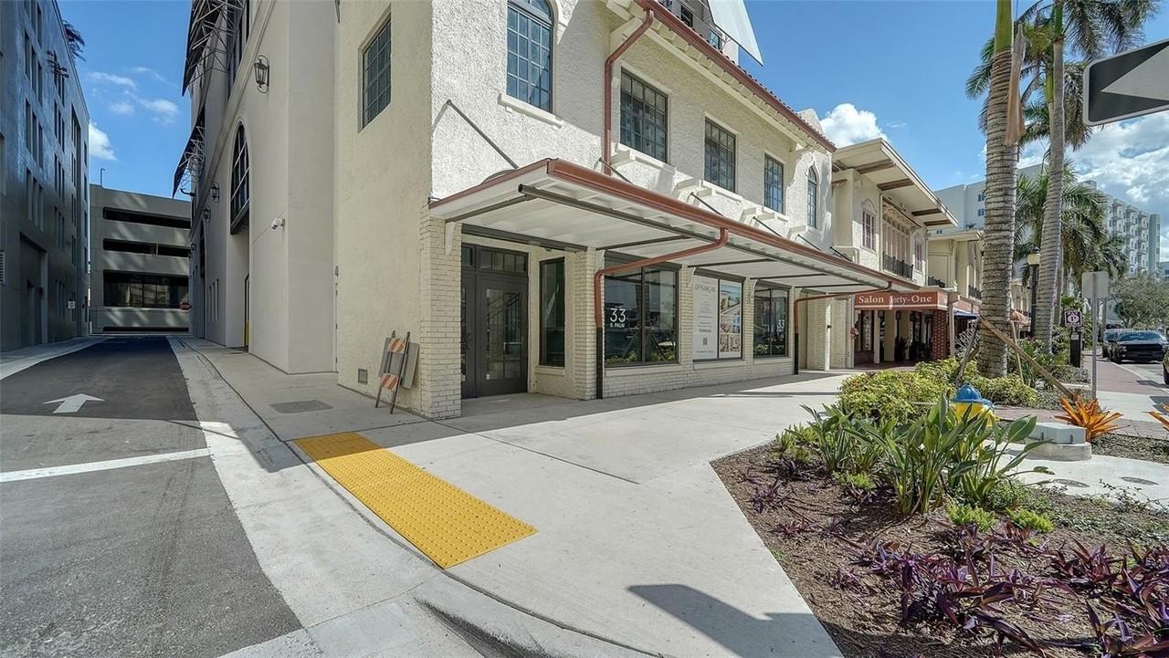 33 S Palm Ave #0804 - Photo 2 of 42