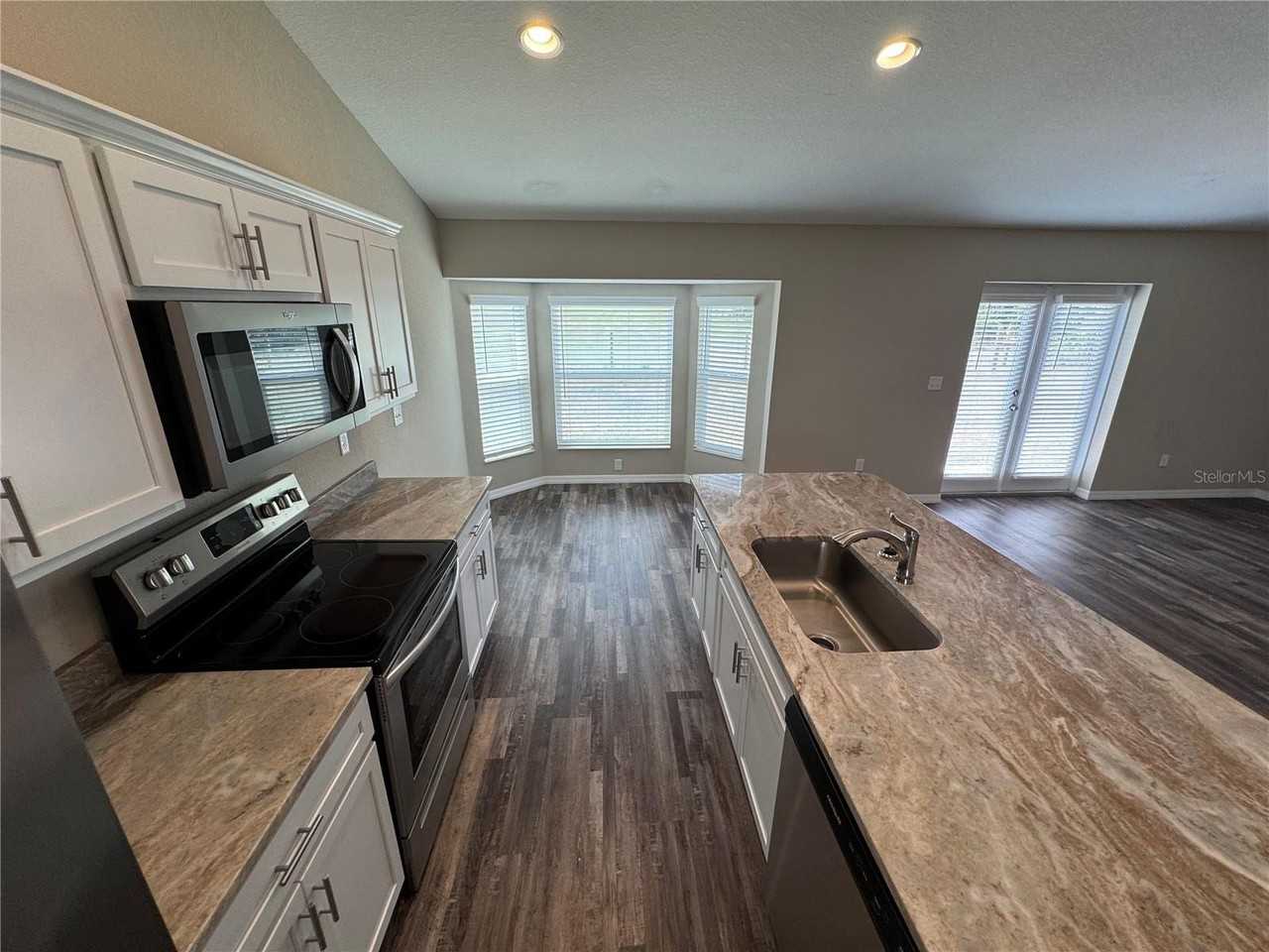 6414 Sw 67th Pl - Photo 5 of 20