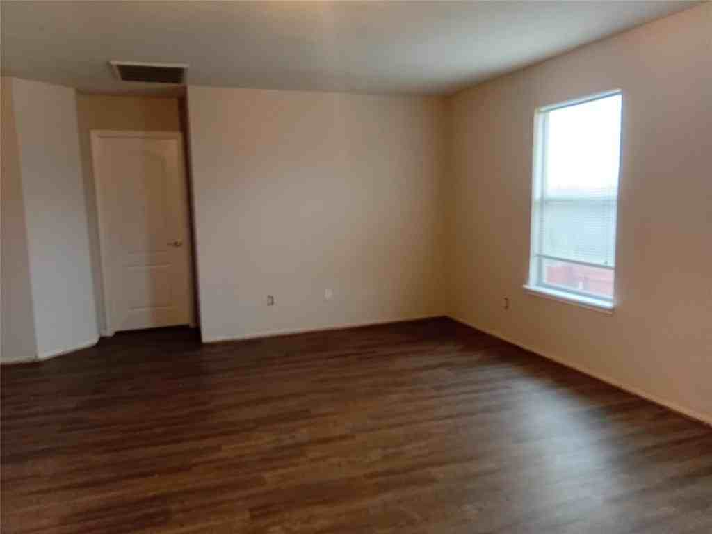 601 Mallard Drive - Photo 7 of 16