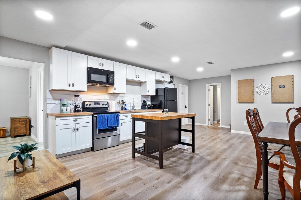 Ford Ave - Photo 5 of 8