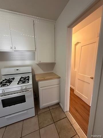 17843 Strasburg St - Photo 4 of 11