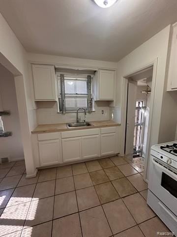 17843 Strasburg St - Photo 5 of 11