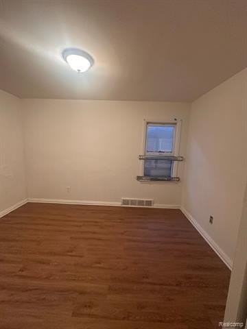 17843 Strasburg St - Photo 7 of 11