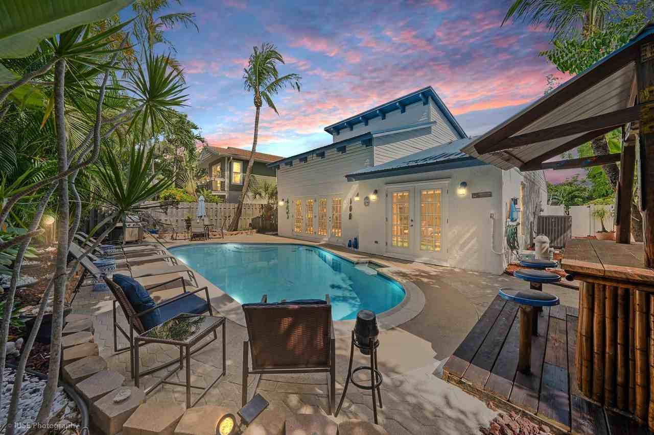 2533 Bessie St - Photo 5 of 17