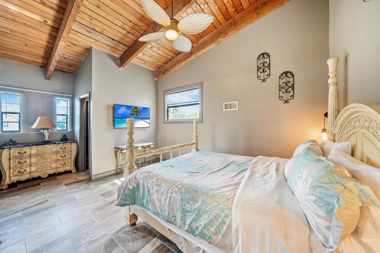 2533 Bessie St - Photo 7 of 17