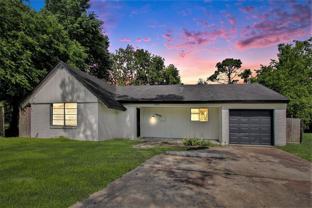 10906 Panay Dr - Photo 1 of 1