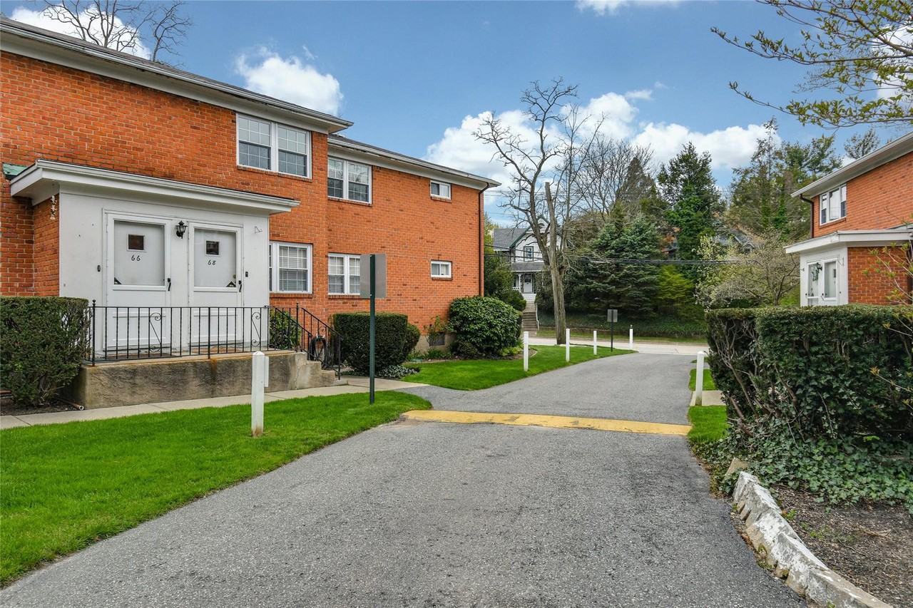 451 Main St ##28 - Photo 2 of 18