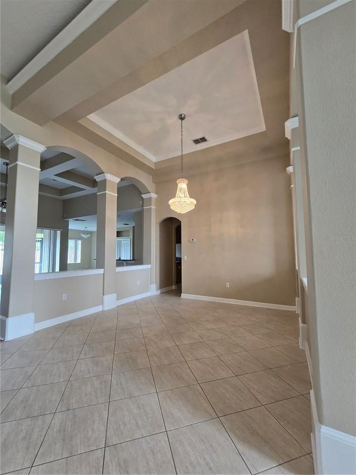 13613 Larsen Ln - Photo 6 of 28