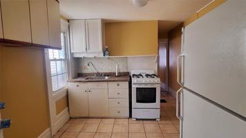 featured image of 33 SMITH Street 1 S