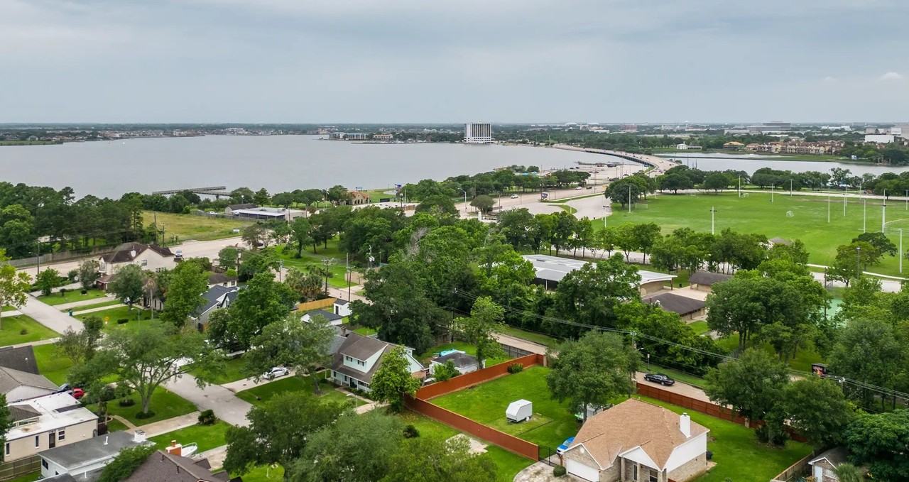 307 Shirleen Dr - Photo 6 of 27