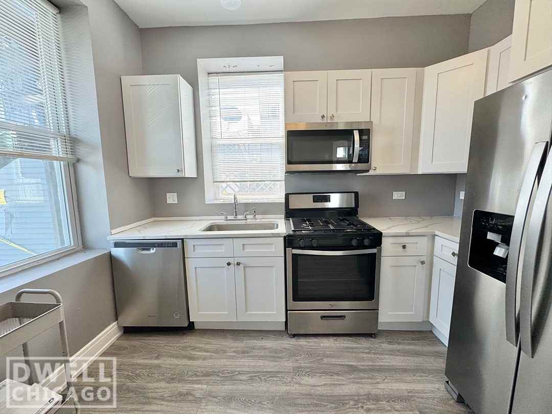 1747 N Spaulding Ave #1 - Photo 2 of 16