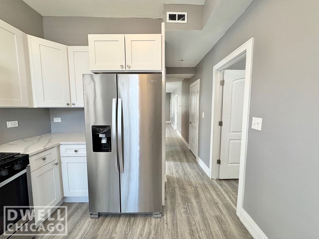 1747 N Spaulding Ave #1 - Photo 3 of 16