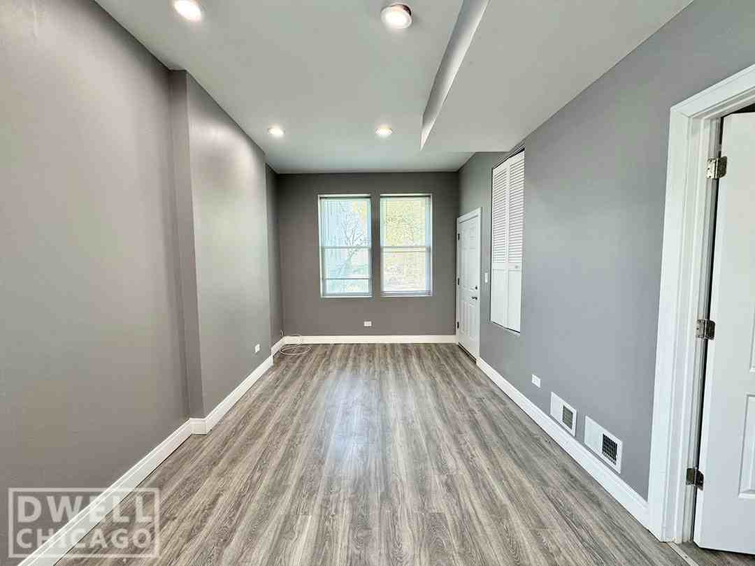 1747 N Spaulding Ave #1 - Photo 4 of 16