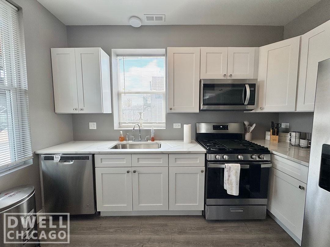 1747 N Spaulding Ave #2 - Photo 2 of 15