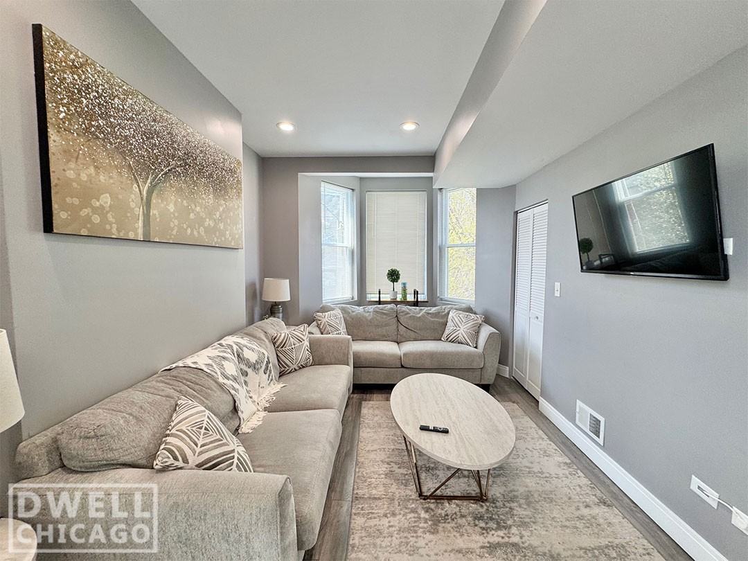 1747 N Spaulding Ave #2 - Photo 5 of 15