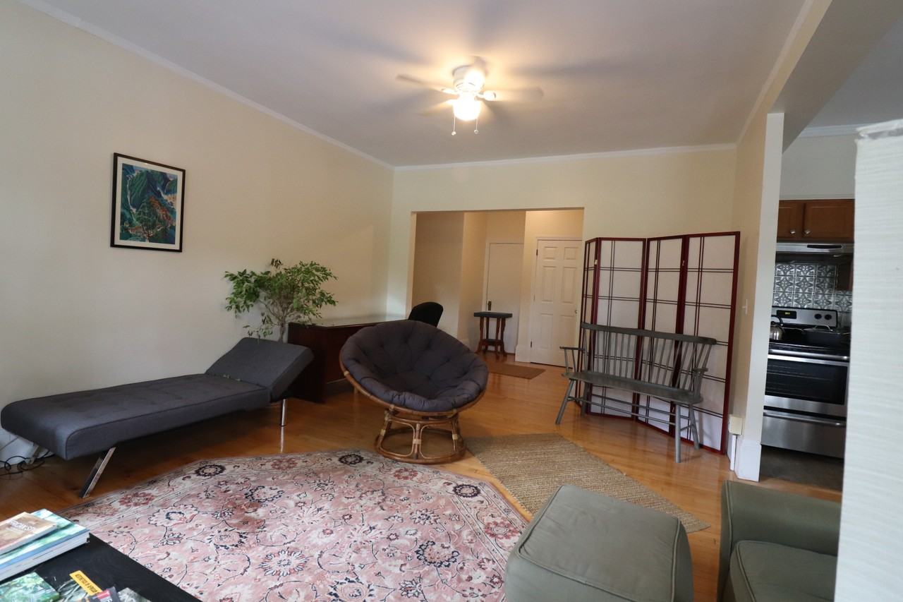 1100 Beacon St #2A - Photo 3 of 18