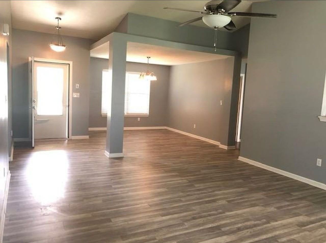 4330 Fletcher Dr - Photo 3 of 23