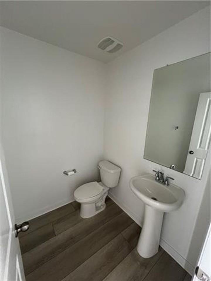 24024 Roybal Way - Photo 3 of 18
