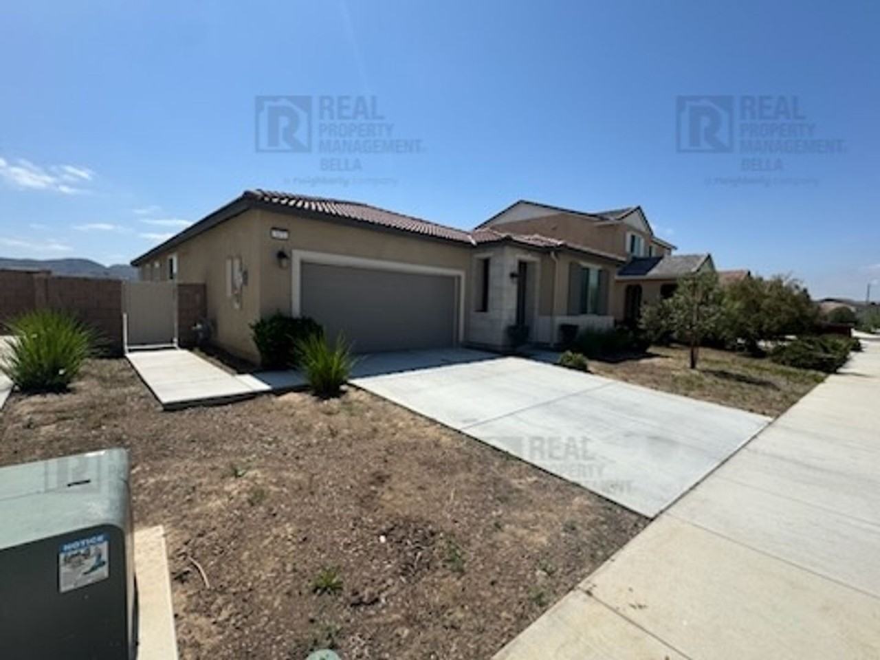 3071 Homeward St - Photo 2 of 34