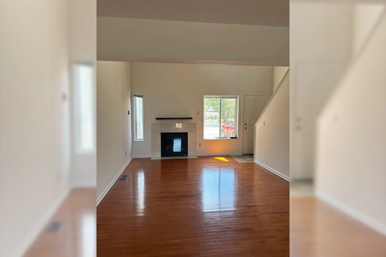 109 Glenn Combe Cir - Photo 3 of 10