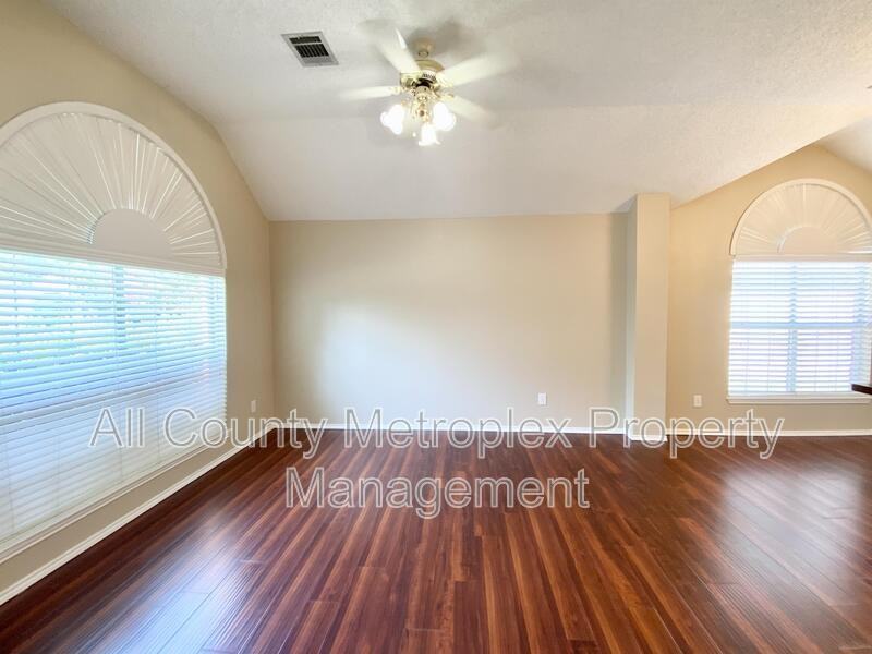 813 Snapdragon Ln - Photo 3 of 12
