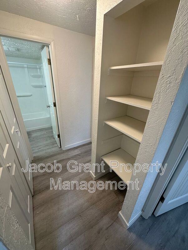 2301 Stace St #4 - Photo 6 of 11