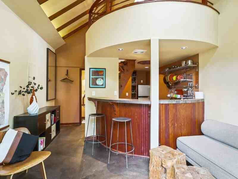 5826 Se Hawthorne Blvd - Photo 2 of 20