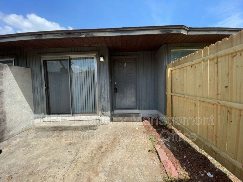 5460 Seplace #B - Photo 3 of 26