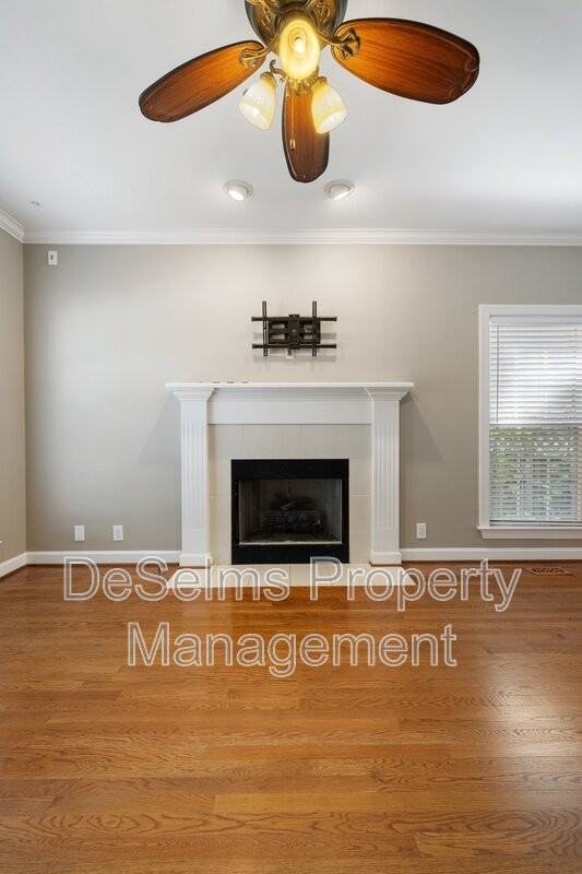 703 Brent Glen Pl - Photo 7 of 36