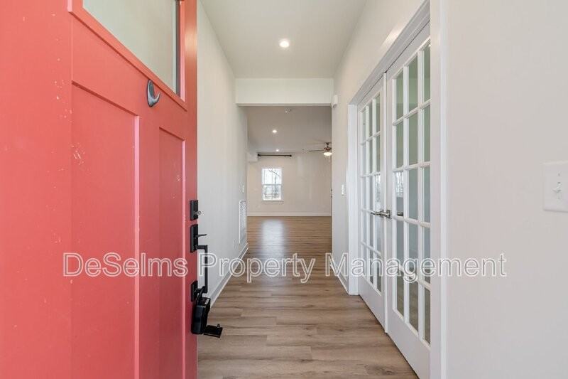 3820 Pitchers Ln - Photo 5 of 50