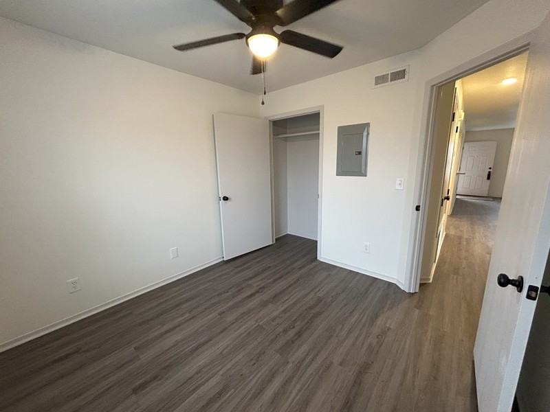 329 Berry St - Photo 7 of 9