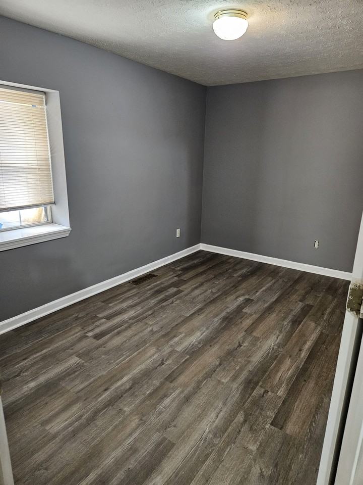 1769 Teamon Rd - Photo 3 of 8