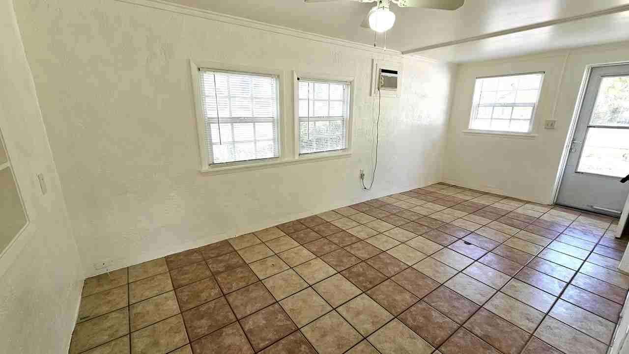 15 N Mango St #W - Photo 6 of 19