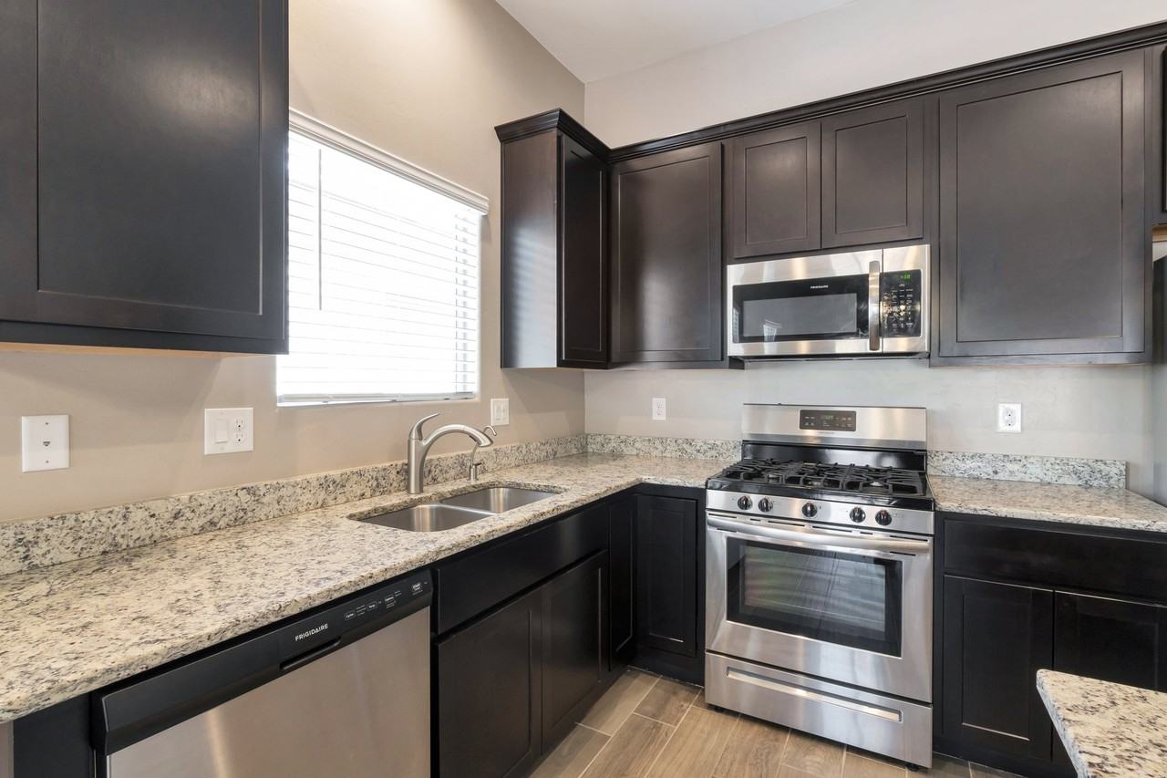 3512 W Ringtail Den Way - Photo 5 of 24