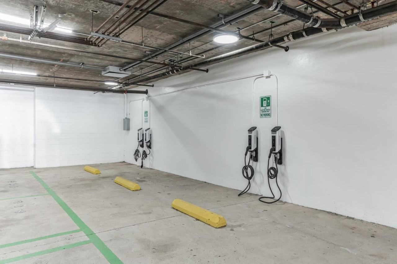 3901 Lick Mill Blvd - Photo 2 of 10