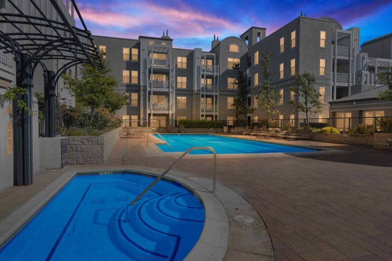 3901 Lick Mill Blvd - Photo 3 of 10