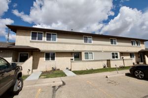 featured image of 8930 99 Ave #95