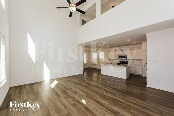 2548 Northcote Dr - Photo 3 of 16