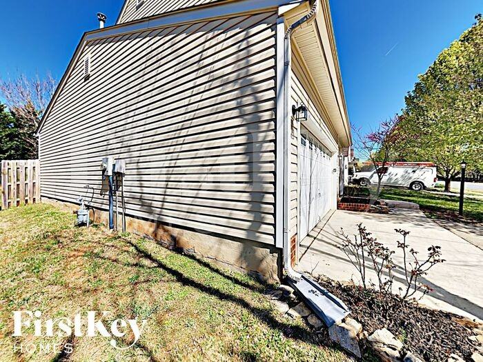 234 Royalton Rd - Photo 3 of 16