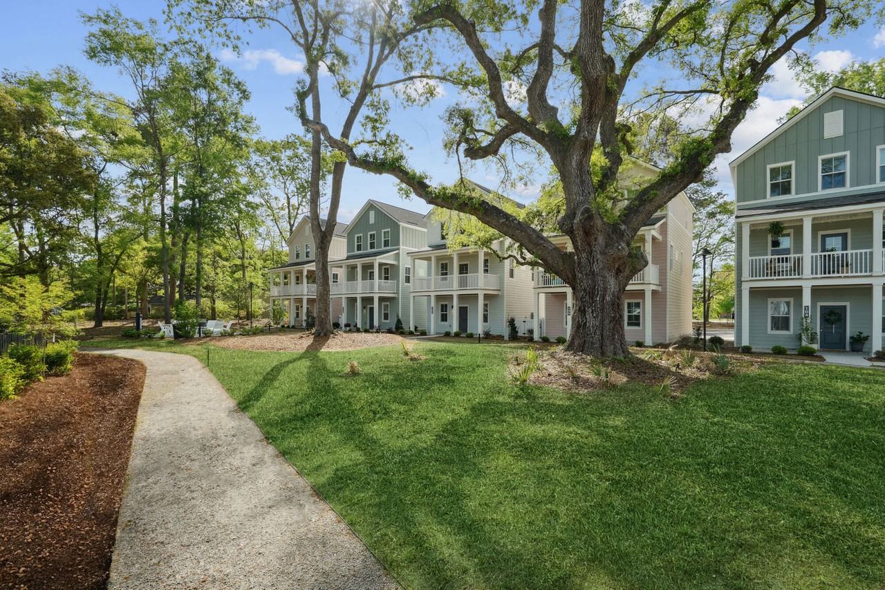 Hamlet Maybank - Photo 2 of 39