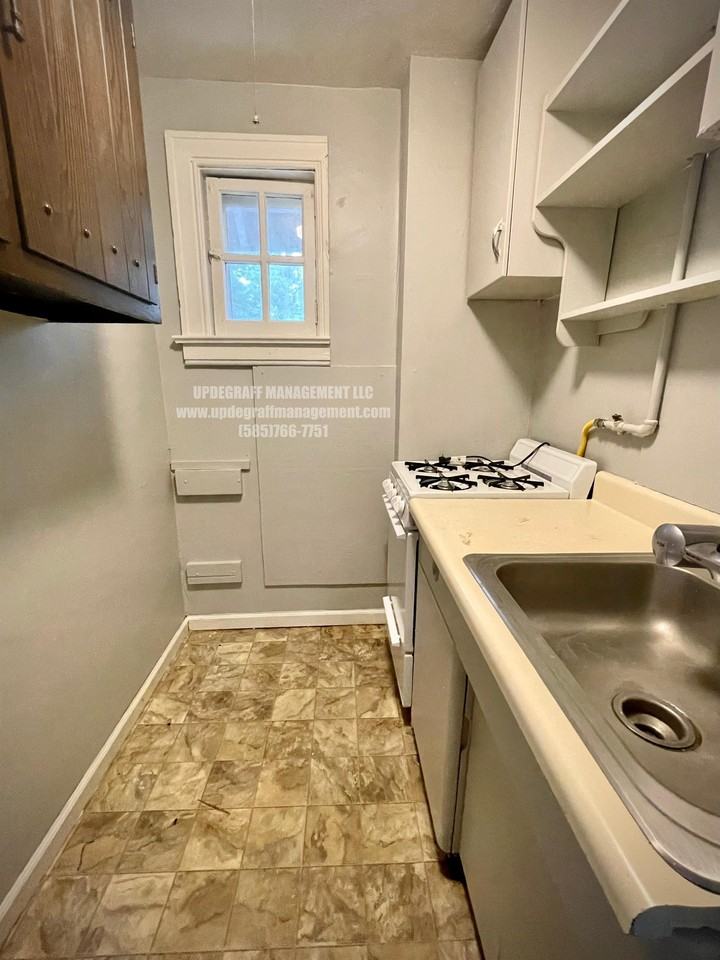 3840 Lake Avenue - Photo 3 of 11