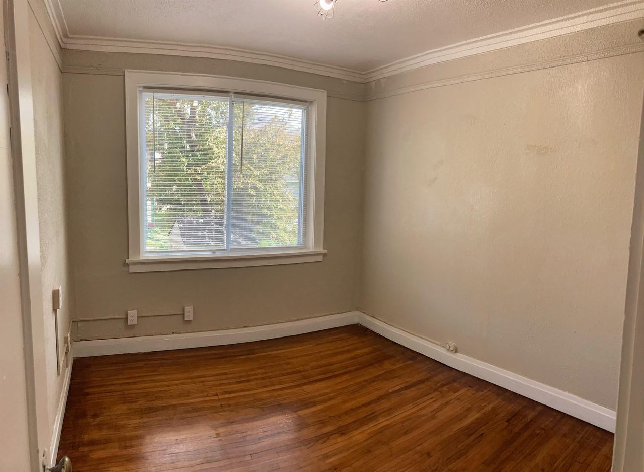309 Allen Street - Photo 2 of 3