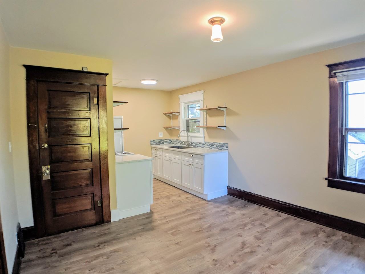 427 SW 5th St. - Photo 7 of 21