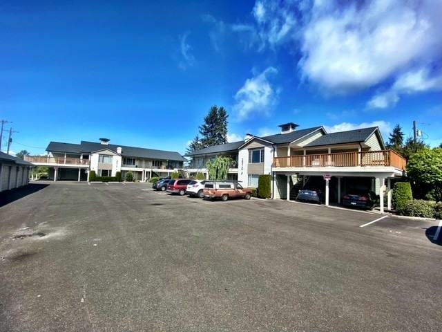 Crystal Grove Apartments - Photo 5 of 25