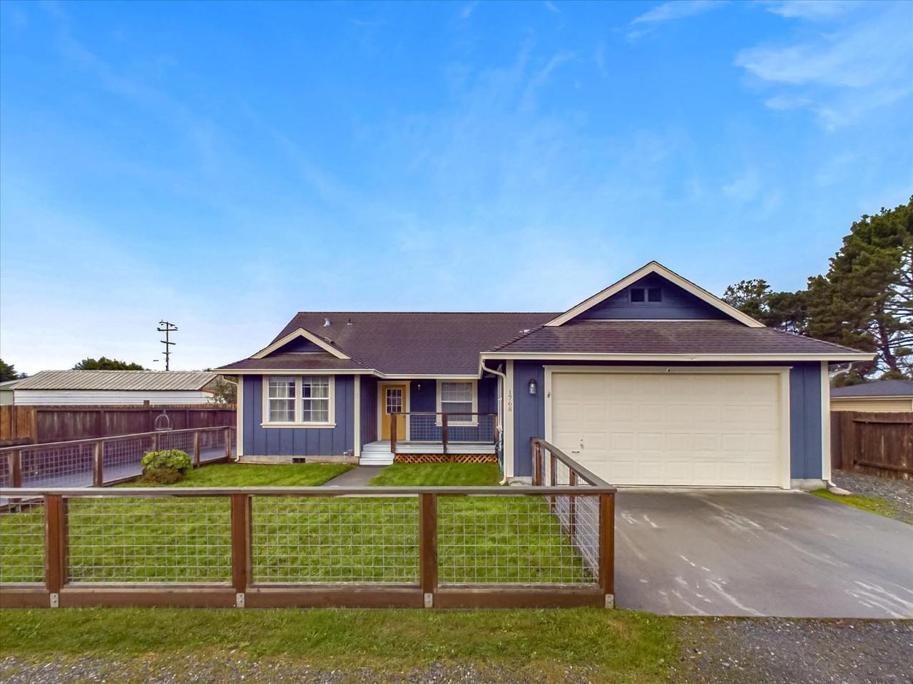 1768 Mygina Ave - Photo 2 of 26