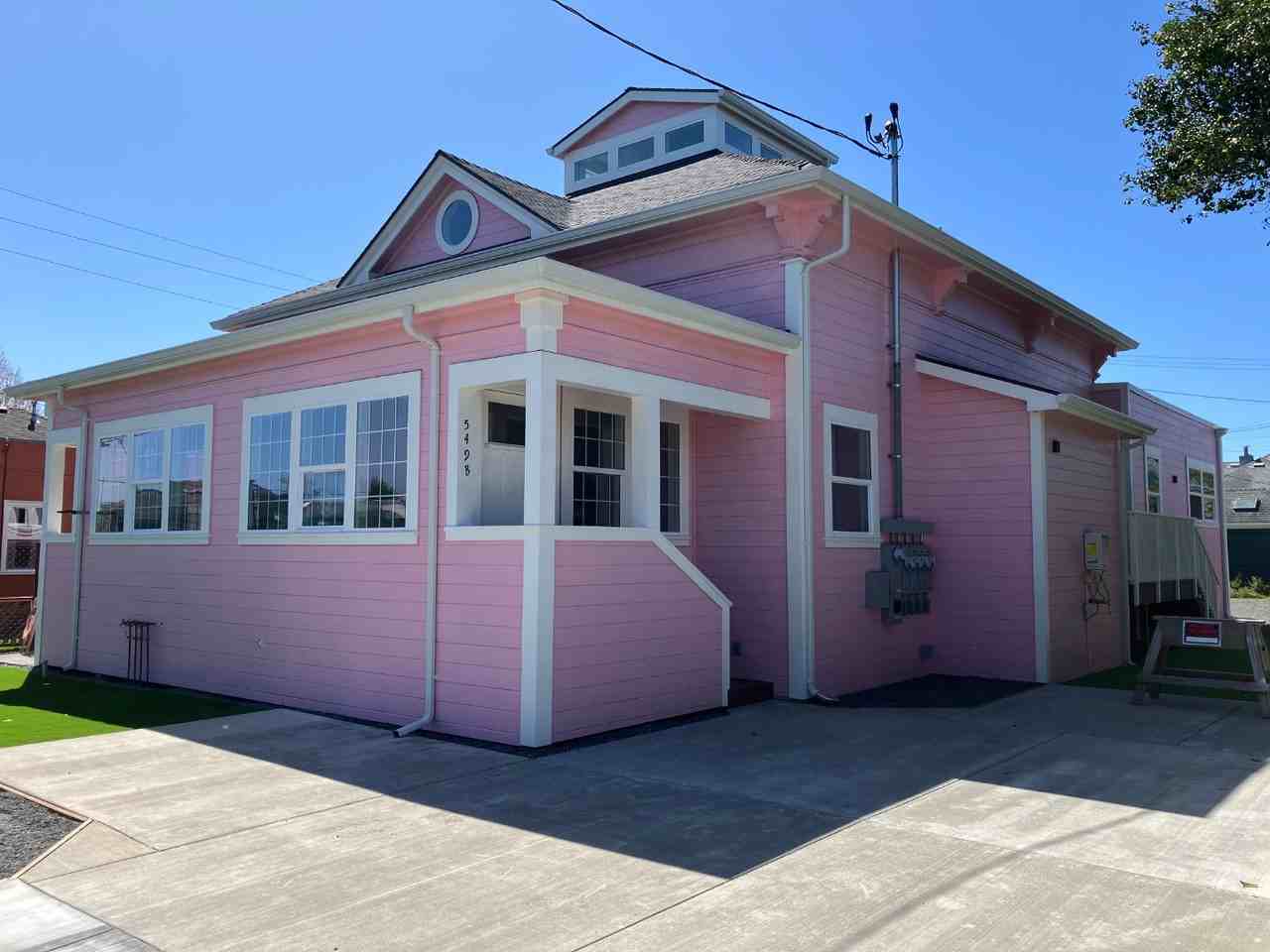 549 G St - Photo 3 of 5