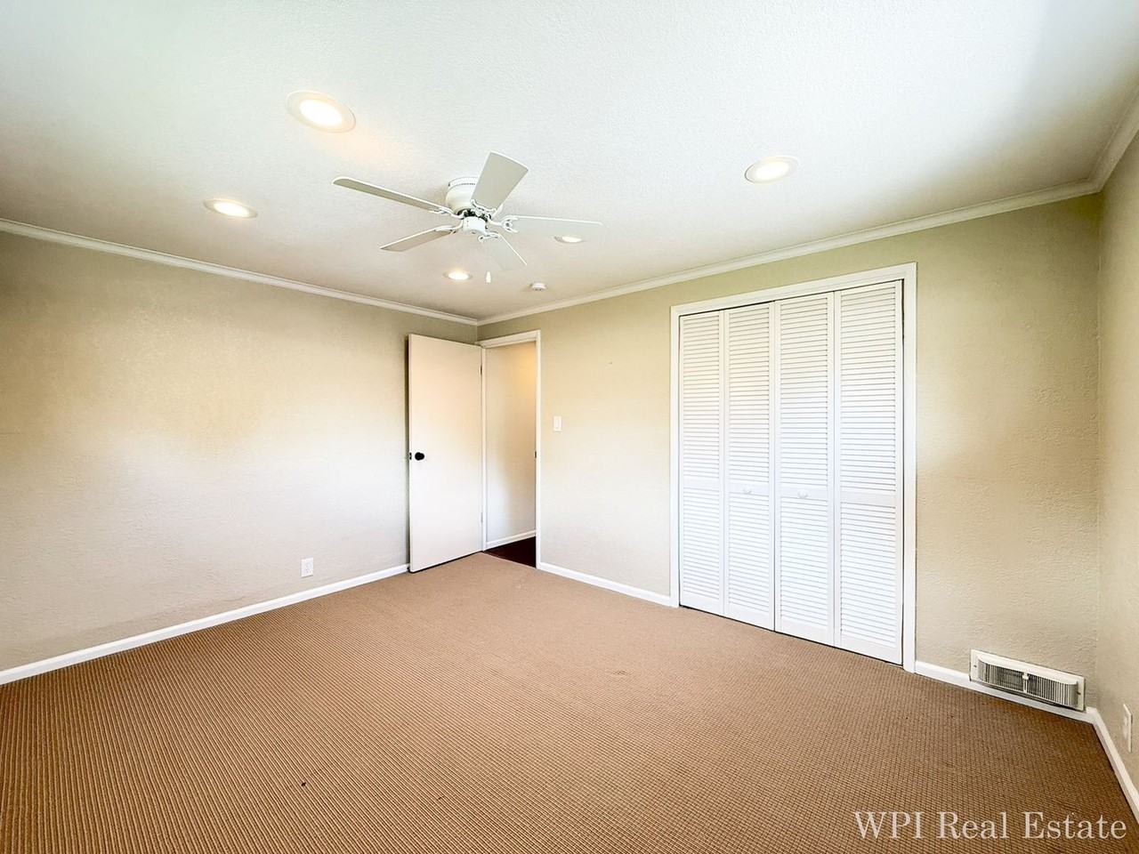 326 N 125th St - Photo 7 of 18